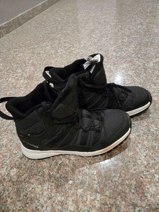 Обувки-зимни и спортни за момче 39-43 номер