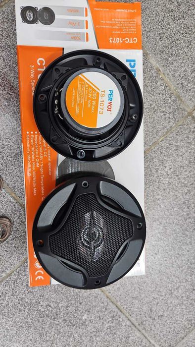 3-лентови говорители PerVoi CTC-1073 – 4 инча, 300W, с решетки и кабели