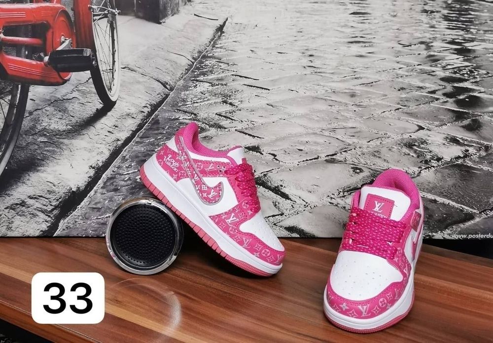 Adidași copii doar marimile de pe poze