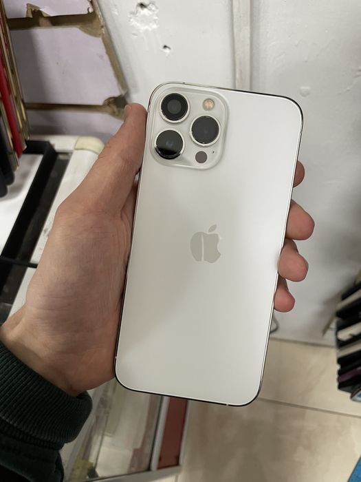 Срочно продам 13 про Макс