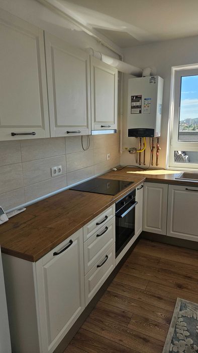 Închiriez apartament premium, penthouse cu 2 camere în Maurer Residence, parcare subterană și boxă incluse