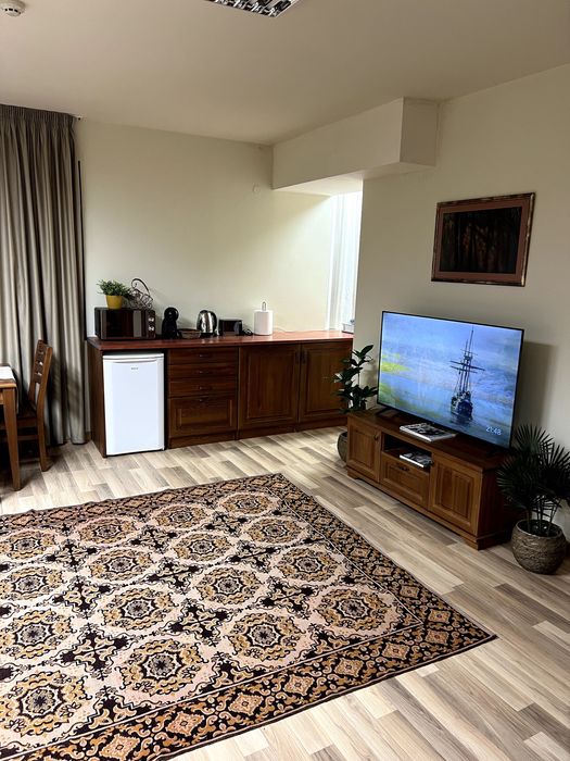 Дава се под наем Ателие в Разлог - 60 кв.м за 459 € - Снимка #3