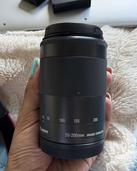 Canon EOS M50 Mark II + Obiectiv EF-M 15-45mm + 2 baterii – Stare 9/10