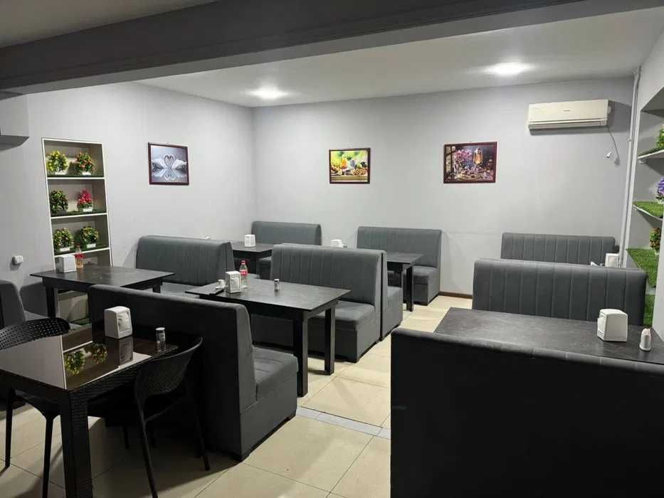 Сдаётся помещение 210 кв.м. под аптеку, кафе или офис, первый этаж