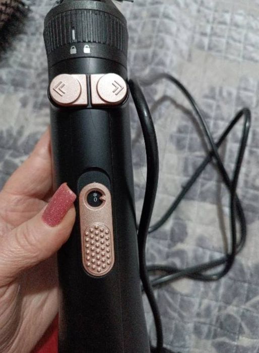 Продам фен щётку для волос