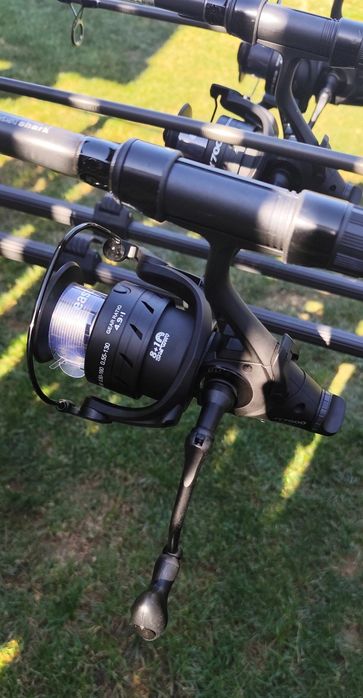 Set Pescuit,3 Lansete 3,90m+3 Mulinete 7000 cu Baitrunner+Rod Pod