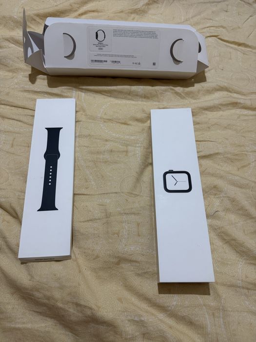 Продам apple watch 4 series  44mm