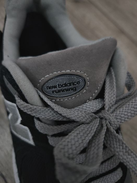 Срочно! Продается Кроссовки New Balance 2002R gore-tex