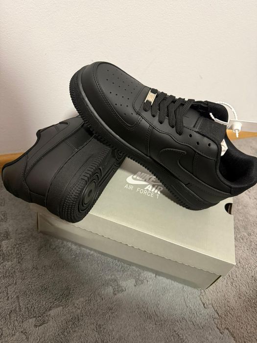 Adidași Nike Air Force 1