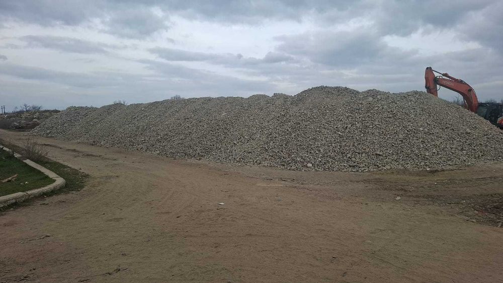 Vand beton, piatra  concasata