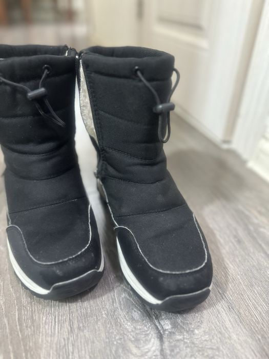 Продается обувь подростковая