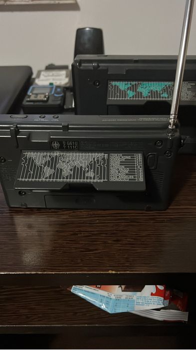 1xRadio multiband Sony ICF SW-7600. Made in Japan.