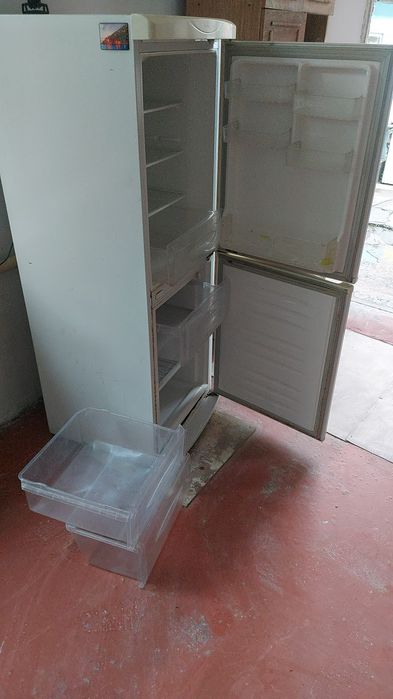 Продам  холодильник