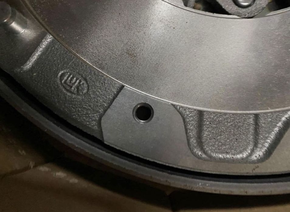 BMW F10 F11 525d 530d НОВ Демпферен Маховик