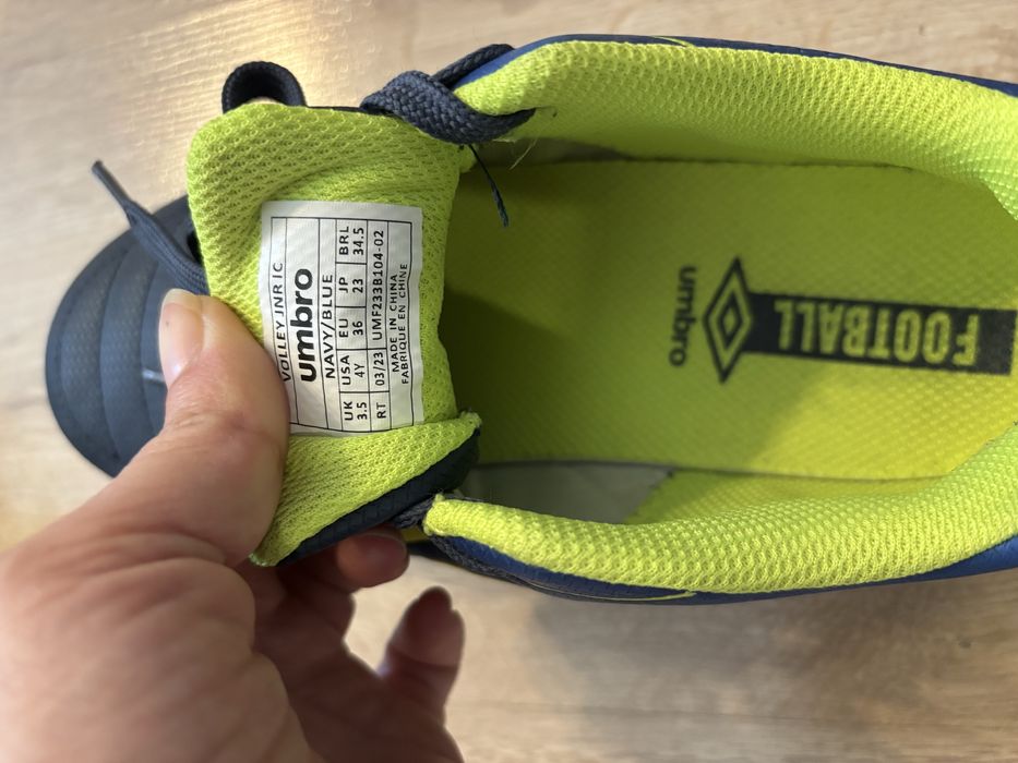 Футболни обувки Puma-37, Umbro-36