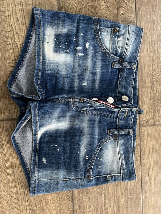 DSQUARED2 къси панталони