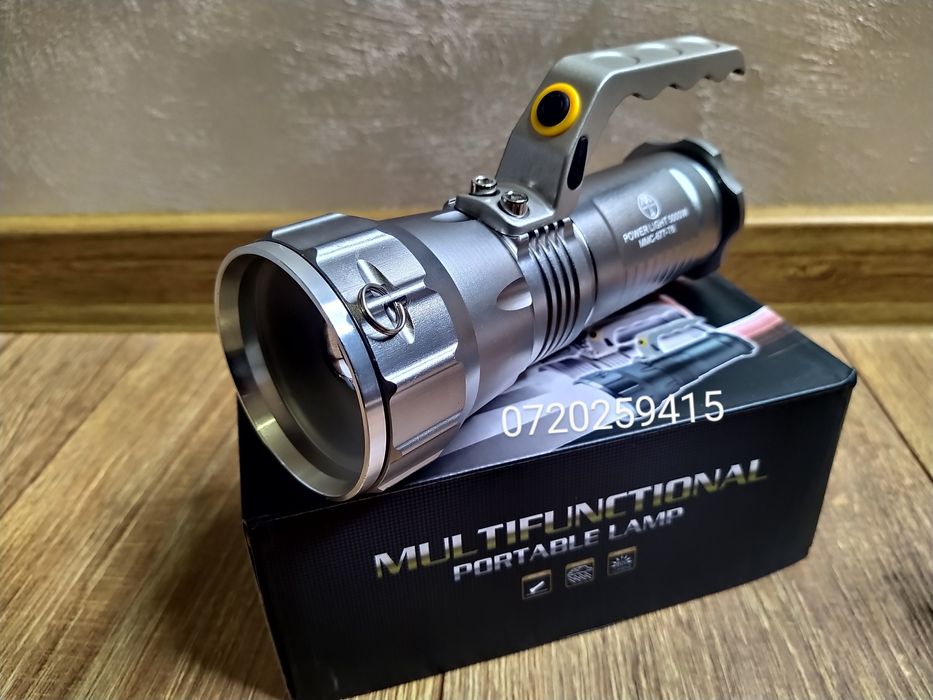 Lanterna Led, CREE XM-L T6, 4 Moduri de Iluminare, 3 Acumulatori