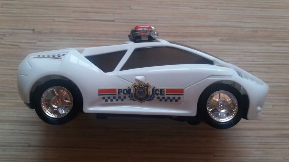 Фигурки Наруто, топка, кресло, въртележка, хеликоптер, кола, пистолет