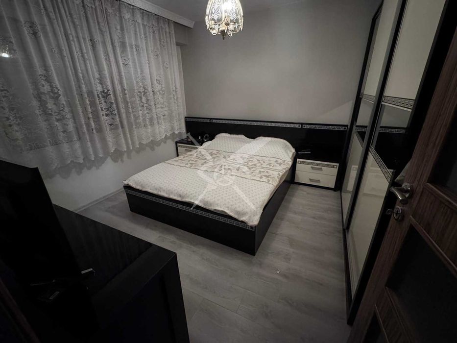 Продава се Двустаен апартамент в Средец - 64 кв.м за 1133 €/кв.м - Снимка #1