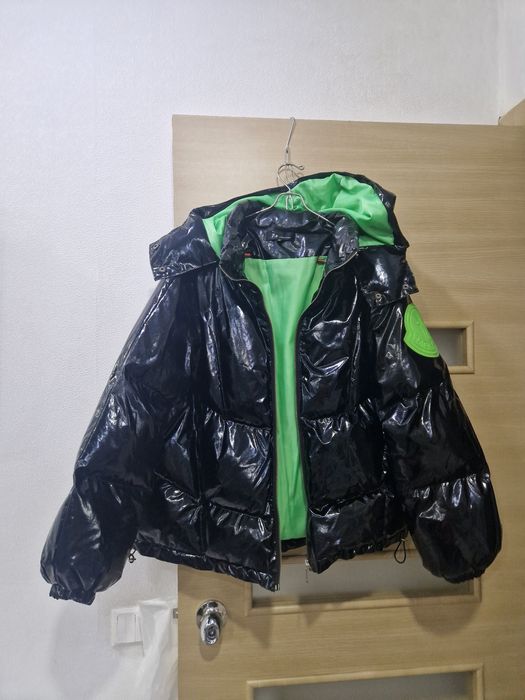 Продаю стильную куртку весна, р 44-50, цена 5 тыс