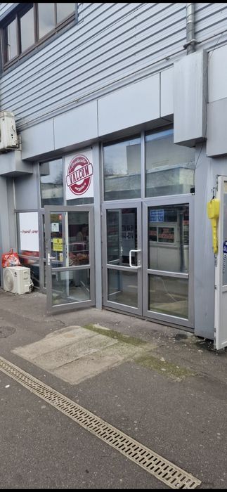 Spatiu comercial Piata Gorjului 30mp 2200e