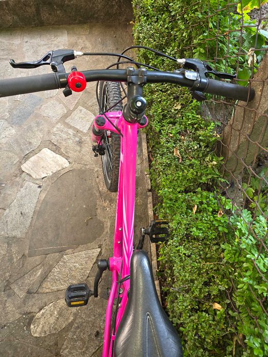 Specialized Hotrock 20" розово детски велосипед колело