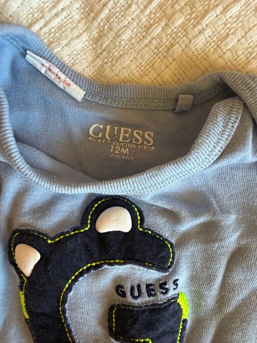 Детски бодита с къс ръкав Guess 12м.