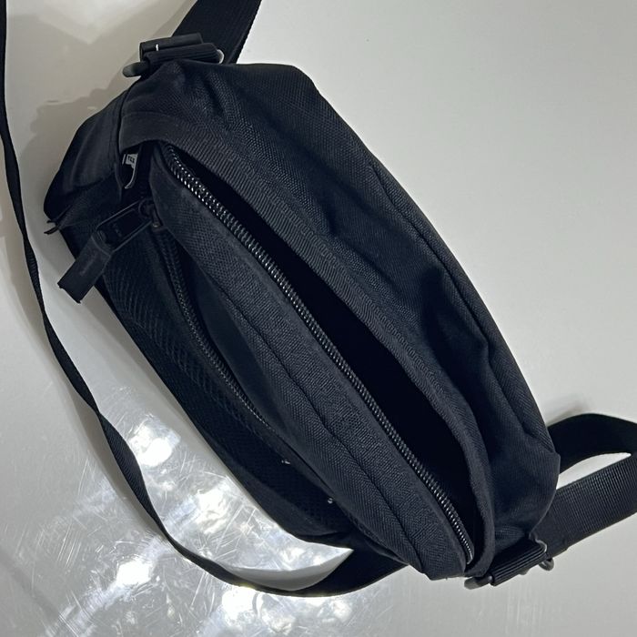 Сумка STUSSY через плечо