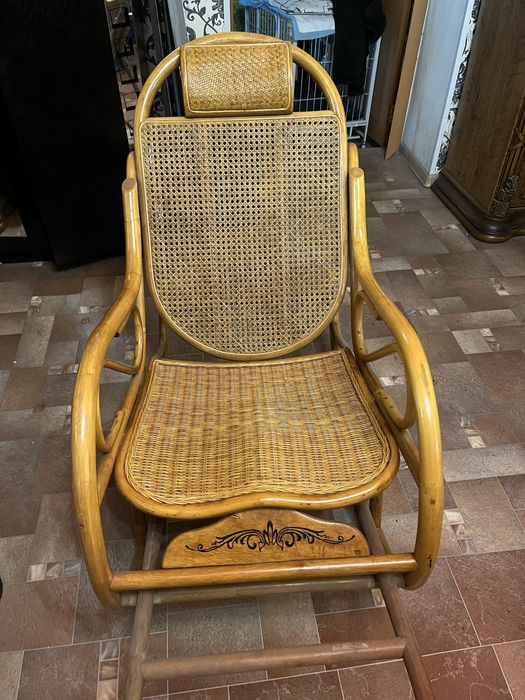 Кресло качалка ротанг