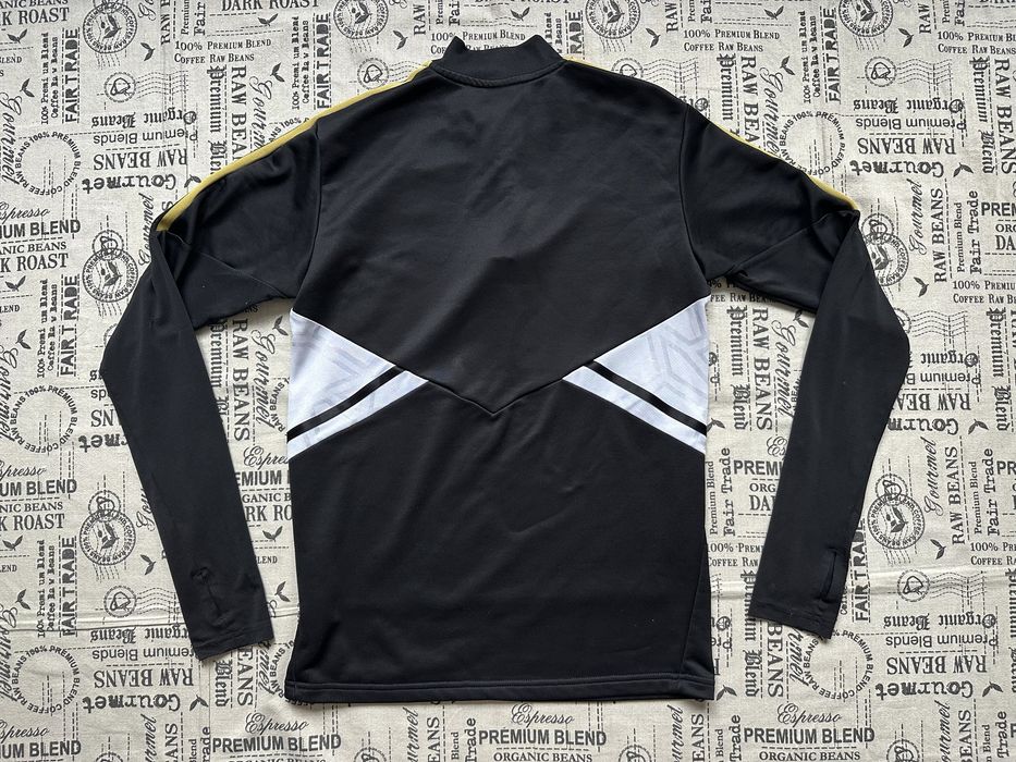 Adidas Juventus original горнище.S