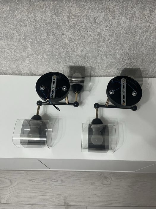 Продаю две люстры