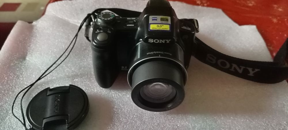 Фотокамера Sony DSC- H 50