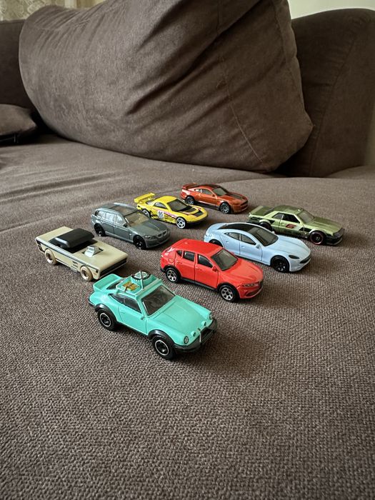 Колички Hot Wheels и Matchbox