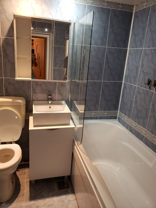 Inchiriez Apartament 2 camere, E3