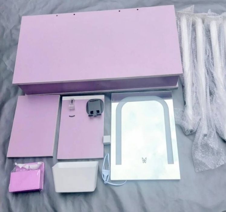 Детский туалетный столик