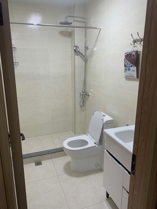 Hotel hostel mehmonxona. Rovd metro moshina bozor yarmarkaga yaqin joy