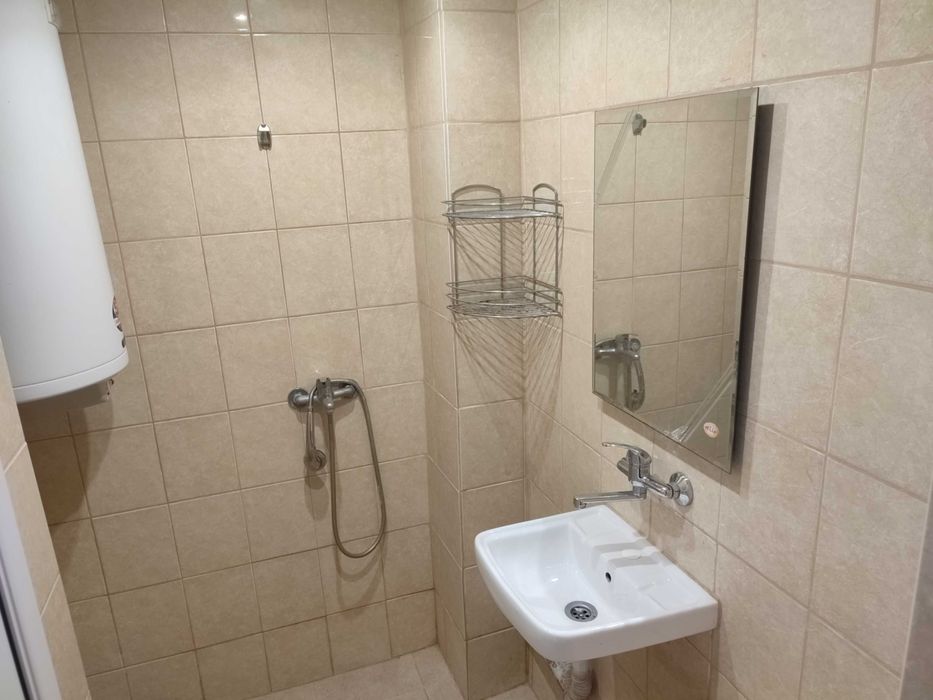 Продава се Тристаен апартамент в Търговище, Център - 90 кв.м за 1020 €/кв.м - Снимка #8