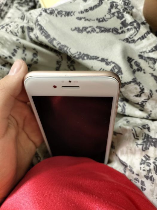 Айфон 8  50.000 тг