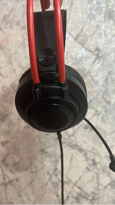 Наушник от Bloody