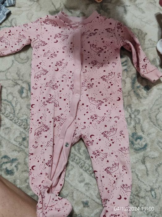 Haine mărimea 68 ferite , impecabilei