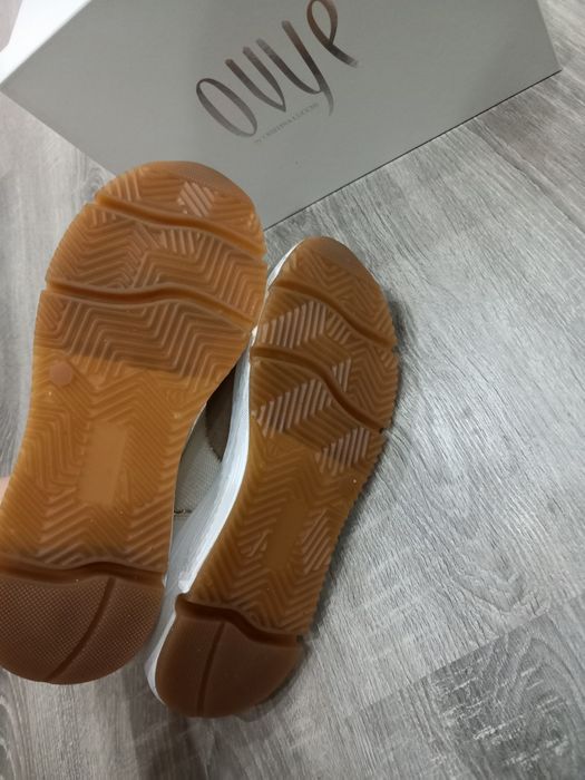Дамски обувки/маратонки
