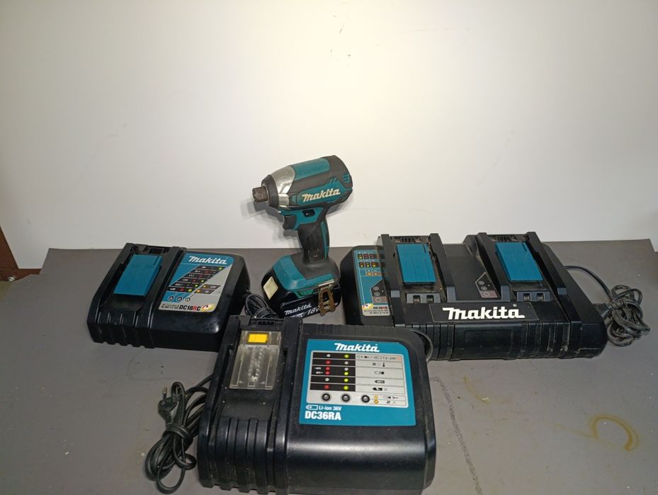 Filetanta cu impact Makita și încărcătoare  DC36RA DC18RD