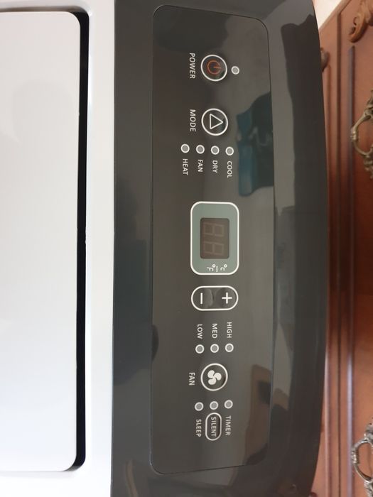 Мобилен климатик Hisense APH12