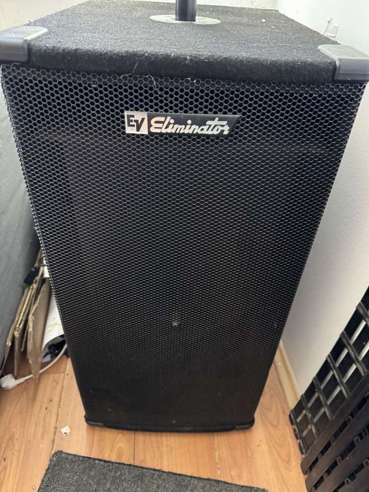Top Beyma 15 "300w activ Electrovoice tub de bass 300w15"