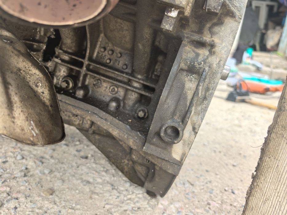 Двигатель Мерседес 273 5,5