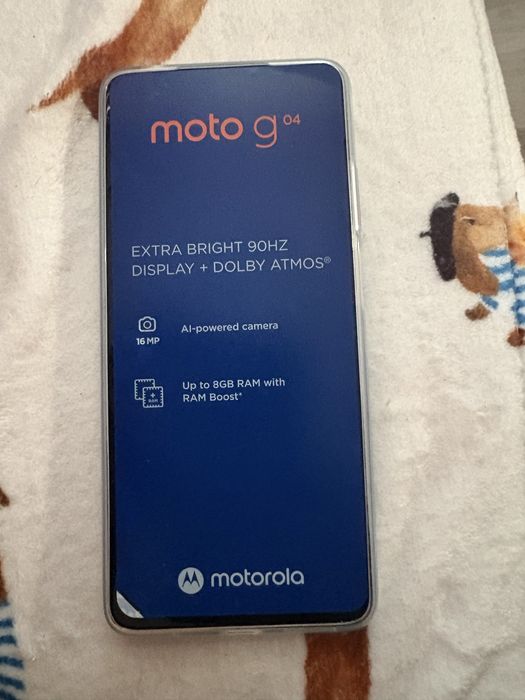 Moto g04 чисто нов
