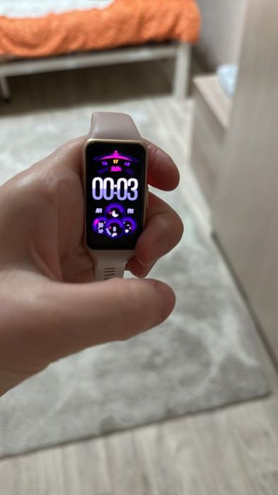 Продам часы Хуавей