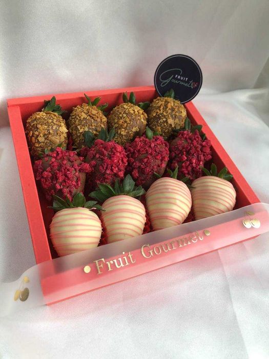 Клубника шоколад Qulupnay shokolad Подарки для женщин