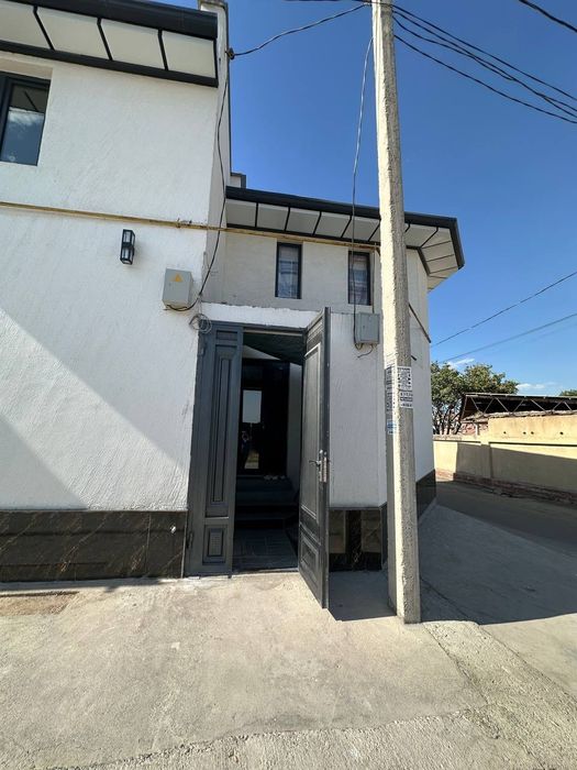 Katej uy Sergeli Dustlikda srochniy sotiladi