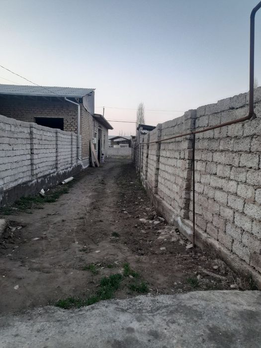 Uy sotiladi Food city oldida